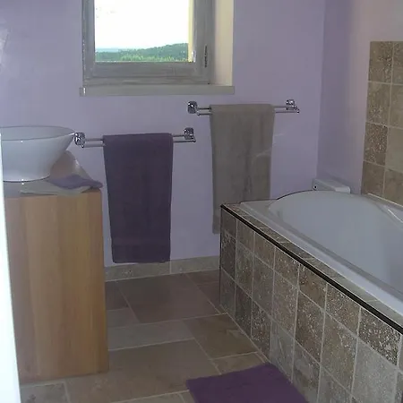 Les Peyrets Bed & Breakfast
